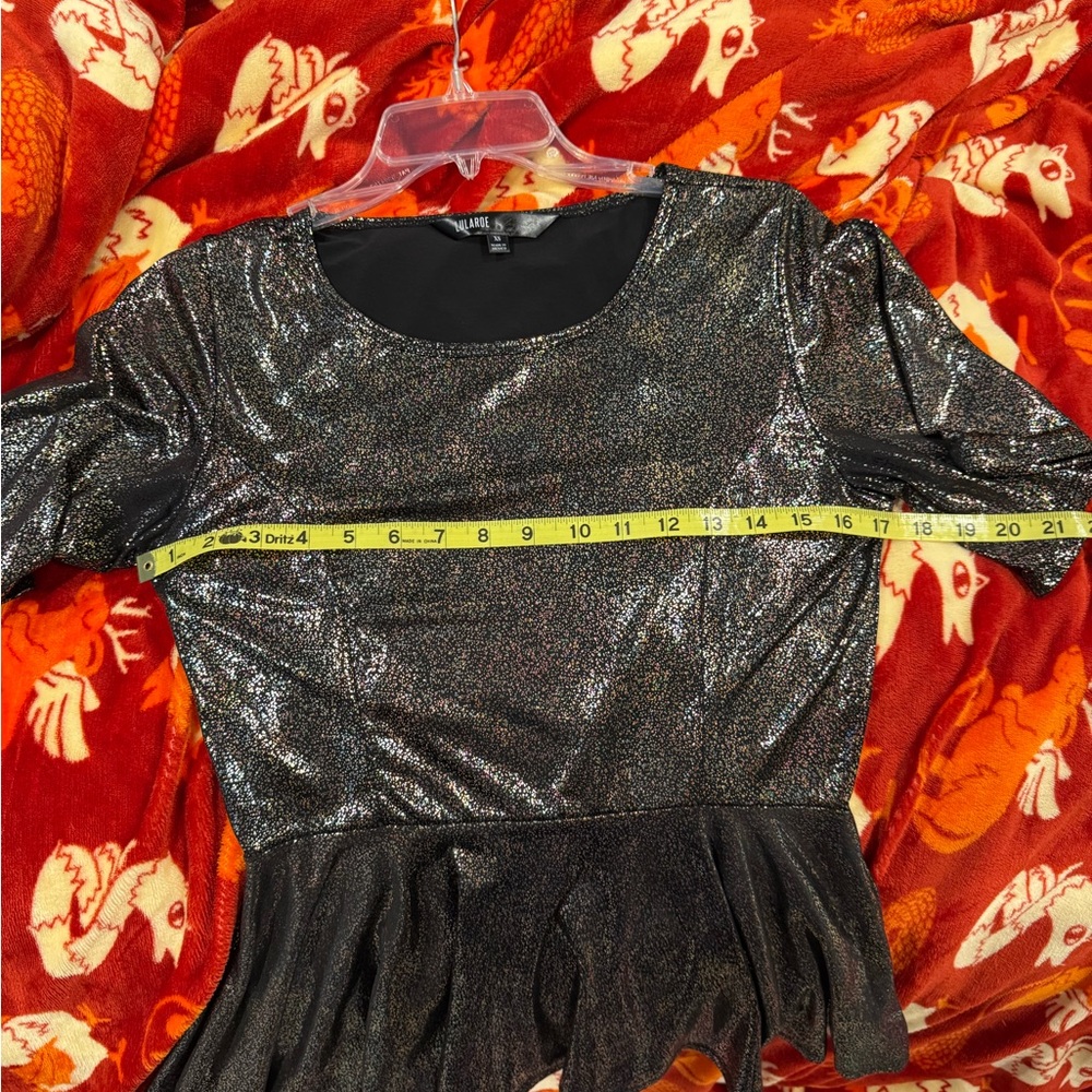 LuLaRoe Elegant Black Metallic Glittering Peplum Blouse - Picture 5 of 7
